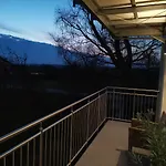 Meyer 아파트 *